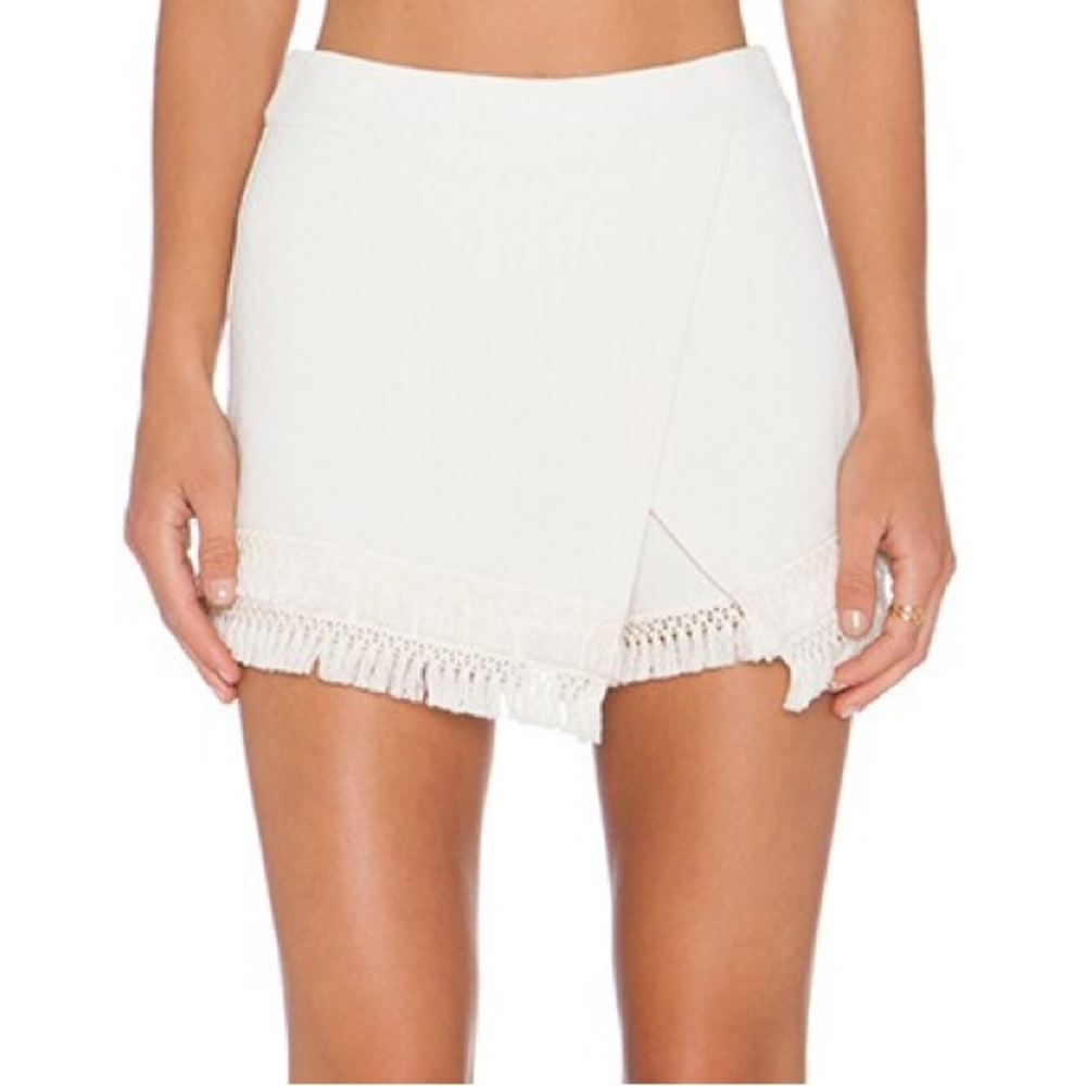 Stylish Fringe Hem Shorts